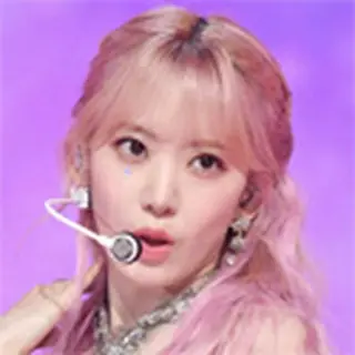 Miyawaki Sakura（LE SSERAFIM）